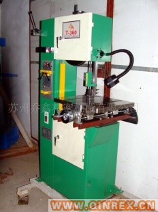 供應萬能立式帶鋸床、鋸床、小型帶鋸床、輪胎切割機